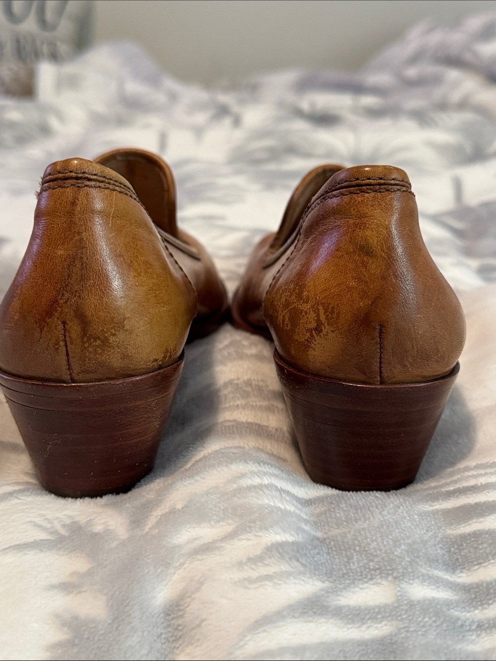 FRYE Leather Venetian Loafers - Picture 9 of 12